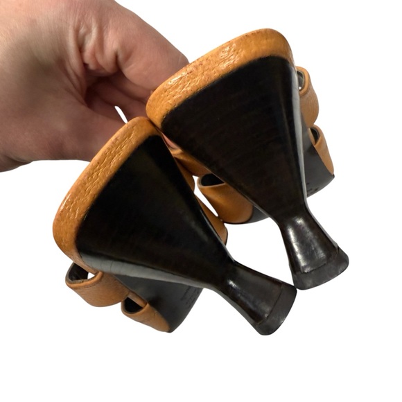 Prada Vintage Y2K 2000s Mary Jane Strap Flower Appliqué Kitten Heel Mules - Picture 7 of 10